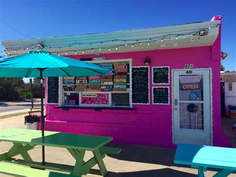 ice cream shop in shelly beach  The bakery closed at the end of 2019, and a new ice cream shop will open in 2020